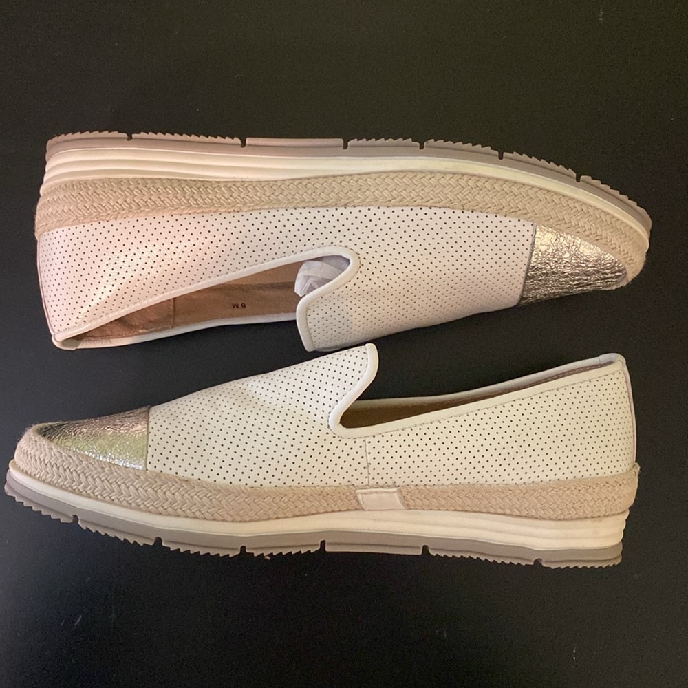 Vaneli Sport Qalila White Perforated Leather Silver Toe Cap Slip On Sneakers 6M - Picture 4 of 10